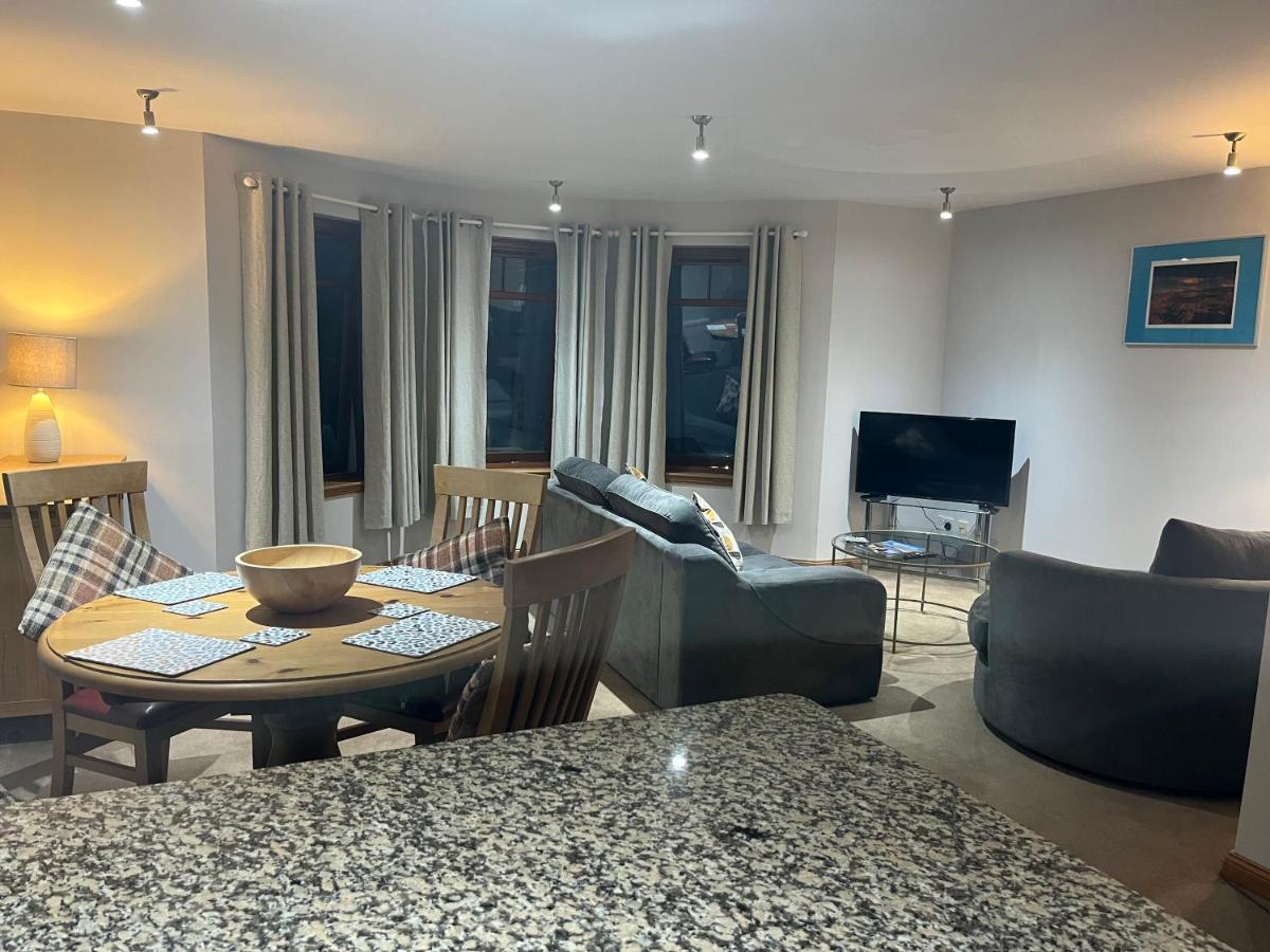6 Canalside Apartments 威廉堡 外观 照片